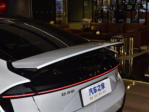 2025�� 600 ���а�