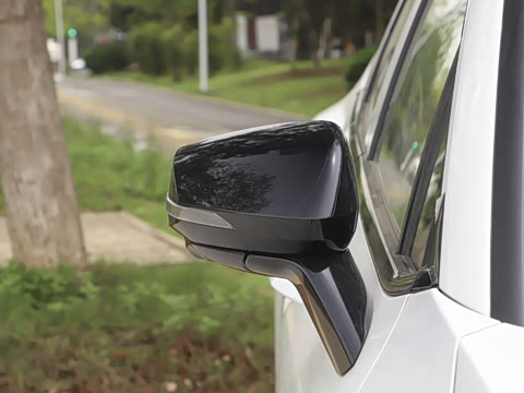 2025�� 2.0T �������������