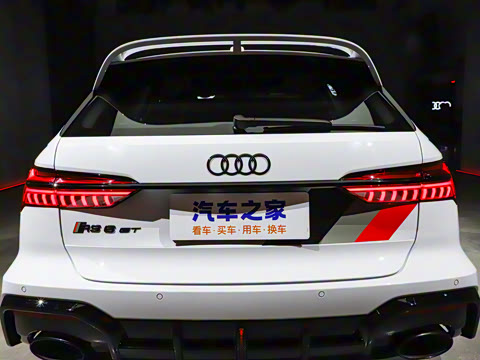 2025�� RS 6 Avant GT