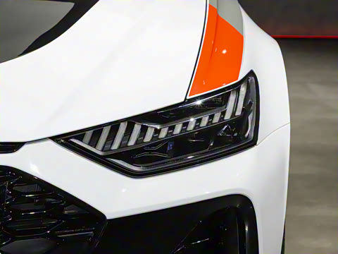 2025�� RS 6 Avant GT