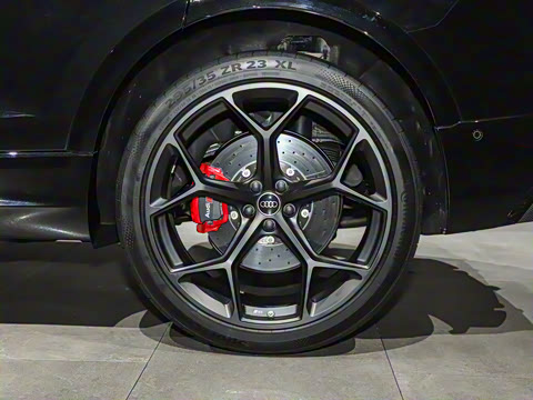 2025�� RS Q8 4.0T 45��������