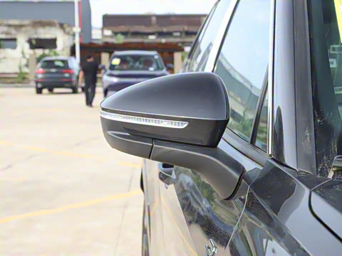 2025�� ̽��L 380TSI ��������