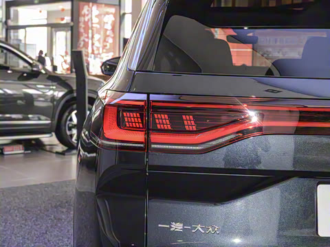 2025�� 380TSI ���������Ѿ�Pro  ������ 7��