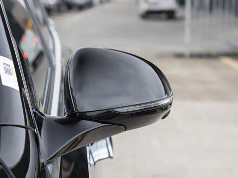 2025�� �Ŀ� E 260 L