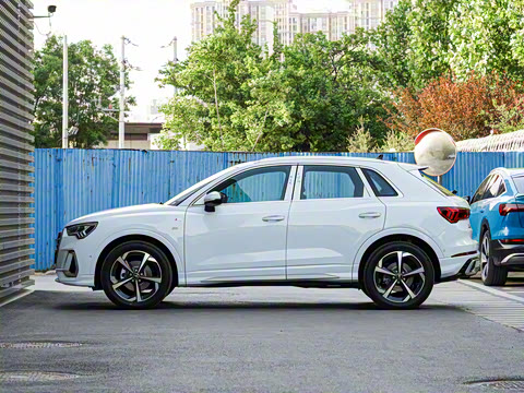 2025�� quattro 45�����ذ� 35TFSI ʱ�ж�����