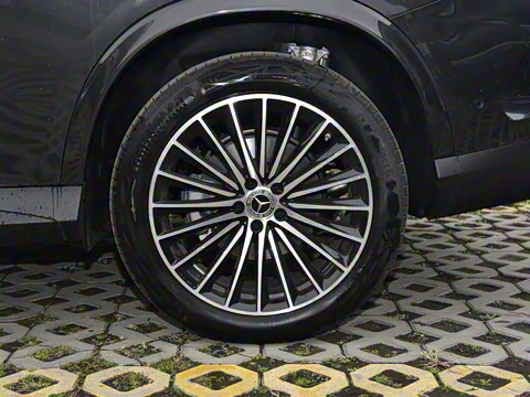 2025�� GLC 300 4MATIC ����SUV