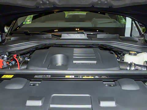 2025�� 400PS Dynamic HSE