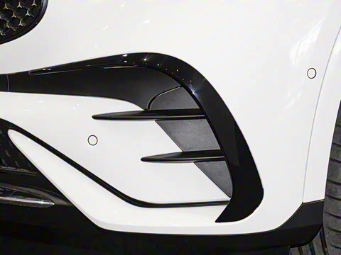 2025�� �Ŀ� GLC 260 L 4MATIC ������