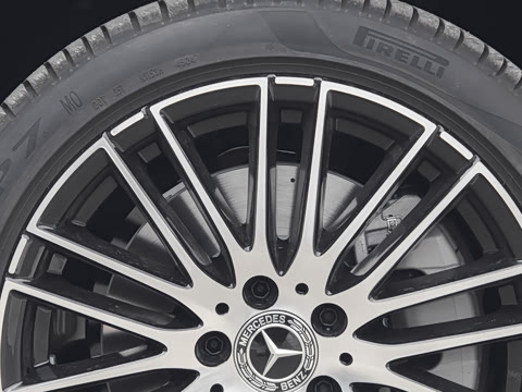 2025�� �Ŀ� C 260 L