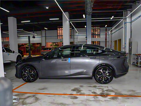 2025�� 230UltraǬ���Ǽ�ADS SE���̰�