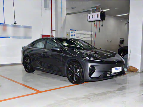 2025�� 230UltraǬ���Ǽ�ADS SE���̰�