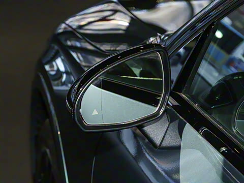 2025�� GLC 300 4MATIC ����SUV