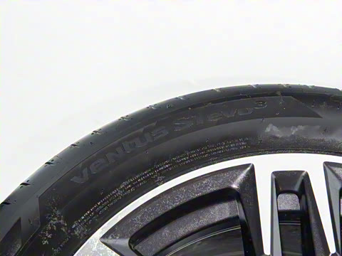 2025�� 530Li ������ M�˶���װ