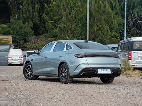 2025 DM-i Ǽݰ 120KM