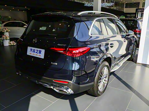 2025�� �Ŀ� GLC 300 L 4MATIC ������ 5��