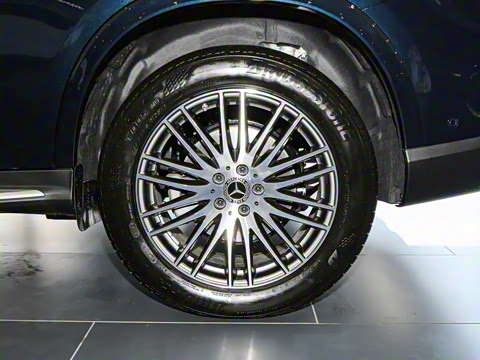 2025�� �Ŀ� GLC 300 L 4MATIC ������ 5��