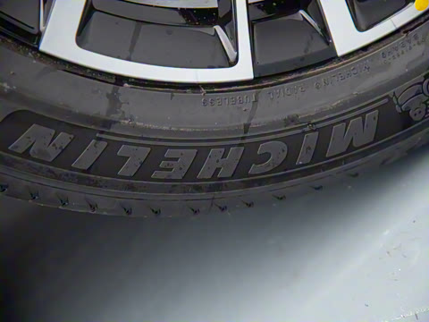 2025�� 215�����콢PLUS