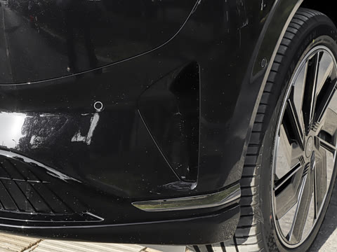 2025�� 636Ultra���Ȱ� 5��