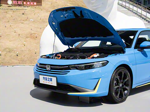 2025�� 2.0L e:HEV �񡤿Ƽ���