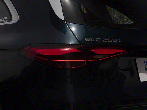 2025�� �Ŀ� GLC 260 L 4MATIC ������