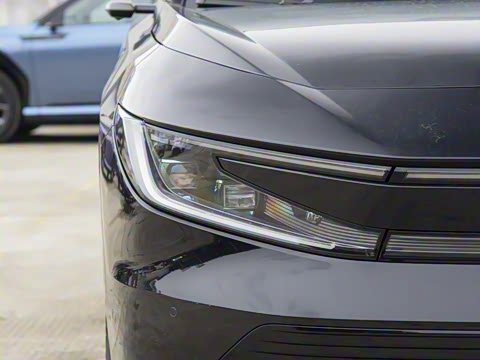 2025�� ����������Max