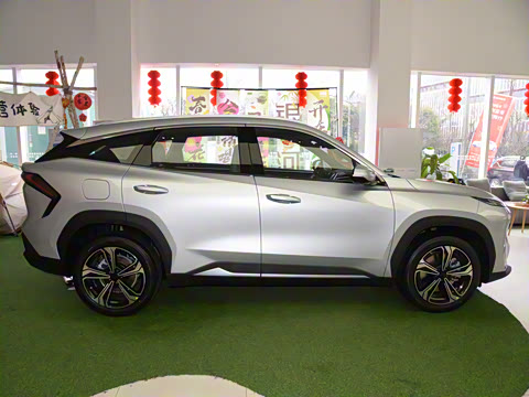 2025�� EM-i 115km ̽��+��