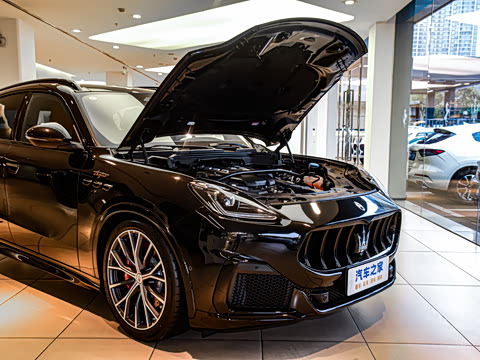 2023�� 3.0T Trofeo