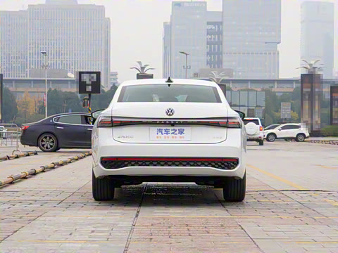 2025�� Pro 380TSI �ǿ���ҫ��