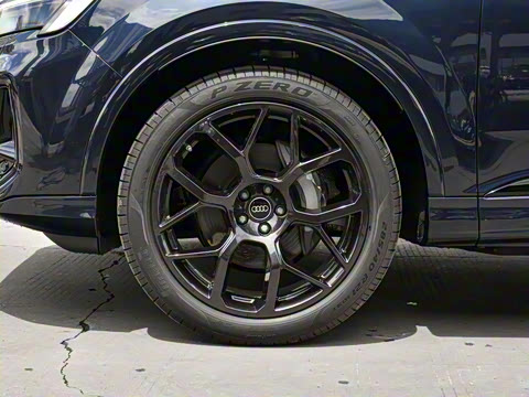 2025�� 45 TFSI quattro S line����ʿ��