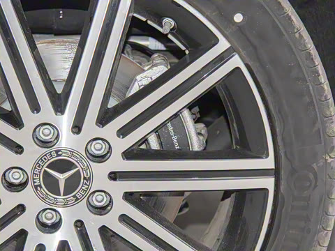 2024�� V 300 L ���������