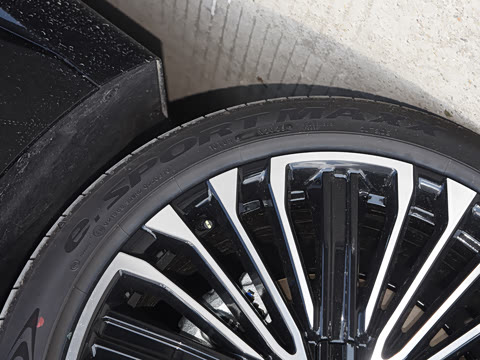 2025�� �Ŀ� Ultra���������