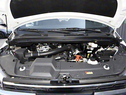 2025�� 2.0L �ֶ��м����а� CNG 7��