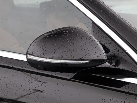 2025�� S 400 L ������