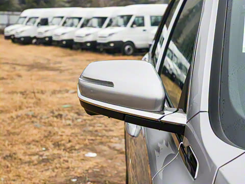 2025�� ������ 2.0TD �Զ��񳯰�