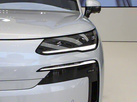 2025�� ������