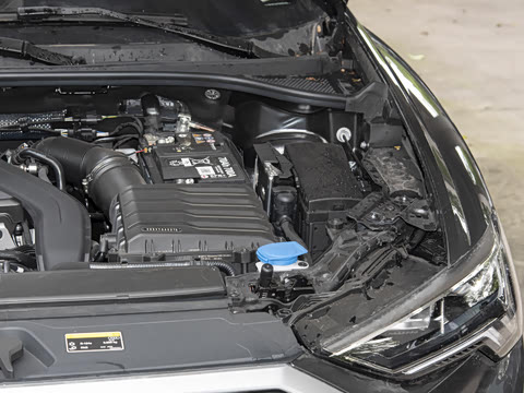 2025�� quattro 45�����ذ� 35TFSI ʱ�ж�����