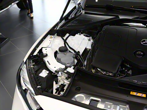 2025�� E 260 �˶���