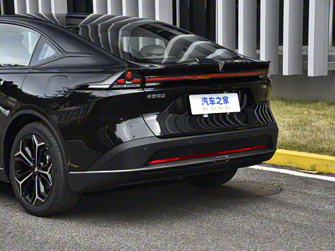 2025�� 230UltraǬ���Ǽ�ADS SE���̰�