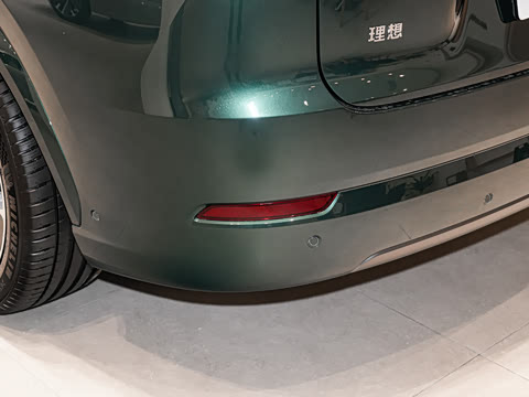 2025�� Ultra ���ܻ��°�