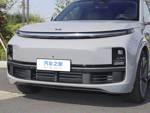 2025�� Ultra ���ܻ��°�