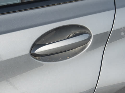 2025�� 330i M�˶���ҹ��װ