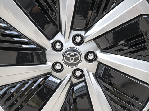 2025�� 630 MAX���а�