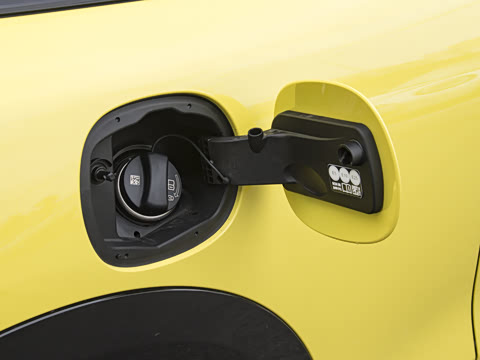 2025�� JOHN COOPER WORKS