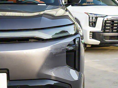 2025�� 180km Ultra ������