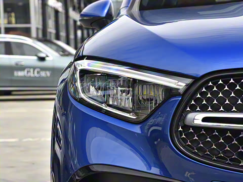 2025�� �Ŀ� GLC 300 L 4MATIC ������ 5��