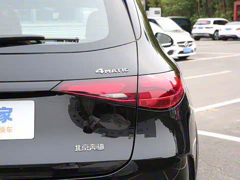 2024�� GLC 260 L 4MATIC ������ 7��