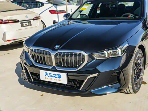 2025�� 530Li ������ M�˶���װ