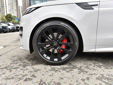 2025�� 400PS Dynamic HSE