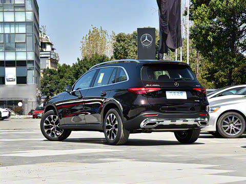 2025�� �Ŀ� GLC 260 L 4MATIC ������