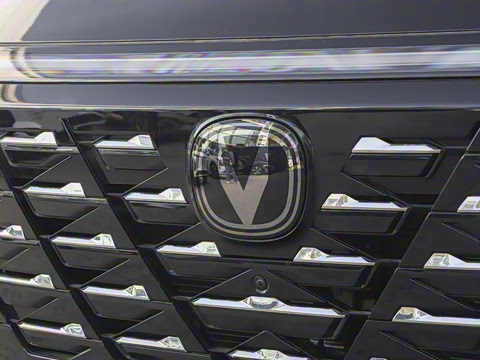 2025�� ���Ĵ� UItra 2.0T ������ �ǻ۾�����